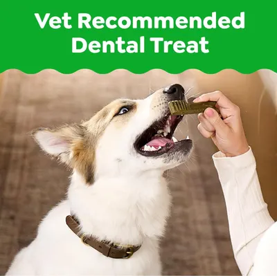 Builds trust and credibility by highlighting that the dental treat is recommended by veterinary professionals, reassuring pet owners about the product's safety and effectiveness. Communicates the…