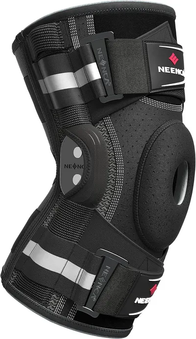 Provides a clean, catalog-style view of the knee brace product to show its design, construction, and physical appearance without distractions.