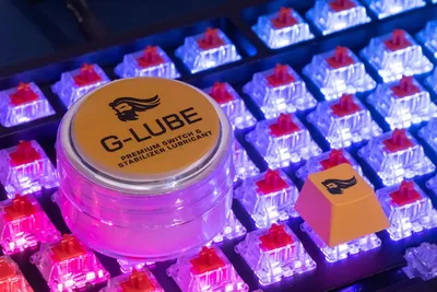 Demonstrates that the G-LUBE lubricant is designed for use with mechanical keyboard switches, showing compatibility with the product category and reassuring enthusiasts of its intended application.