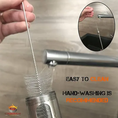 Demonstrates that the product (likely a reusable straw or bottle brush) is easy to clean by hand-washing, reassuring shoppers about maintenance convenience.
