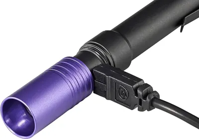 Provides a clean, catalog-style view of the product showing the connector and cable assembly without distractions, allowing shoppers to see the physical product clearly.