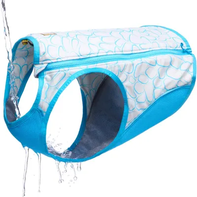 Provides a clean catalog-style view of the product with water splash effect on a pure white background.