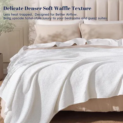 Highlights the product's delicate waffle texture and breathability to communicate comfort, luxury, and superior airflow for a premium sleep experience.