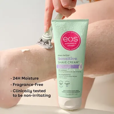 A single shaving scene with a short bullet list shows the cream is moisturising, fragrance-free and gentle on skin during use.
