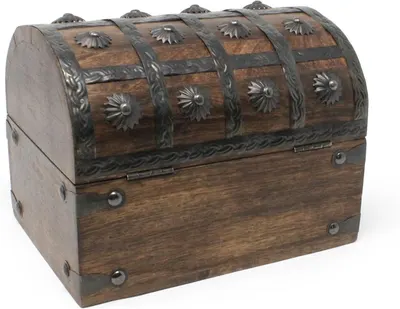 Presents the chest as a single product photo highlighting its rustic pirate-style design with decorative metal fittings.
