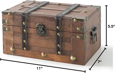 Shows exact dimensions so shoppers can confirm the trunk fits their space.